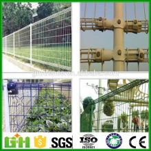 Factory Produce Double Circle White PVC Coated Wire Mesh Fence
